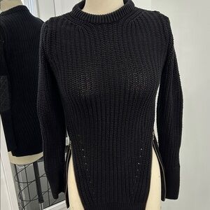 Elegant Black cotton cable Knit Sweater